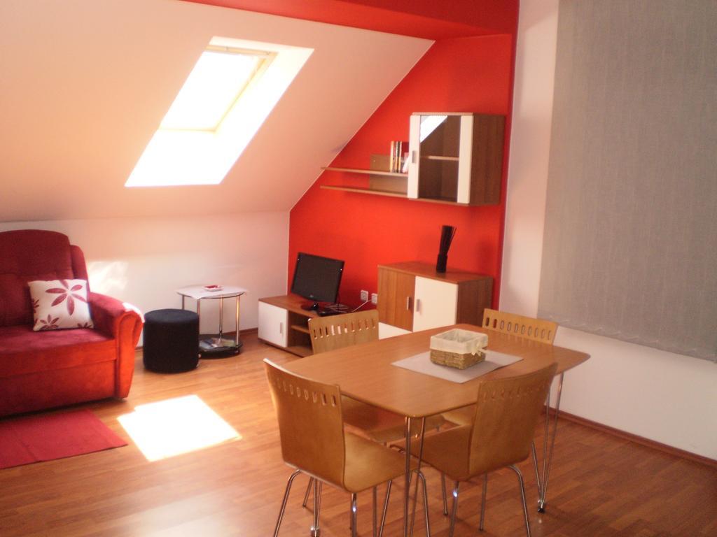 Apartments Petar Pan Krapinske Toplice Szoba fotó
